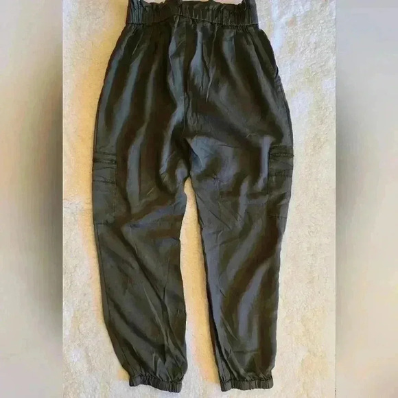 Express high waisted cargo twill utility jogger - Picture 10 of 13